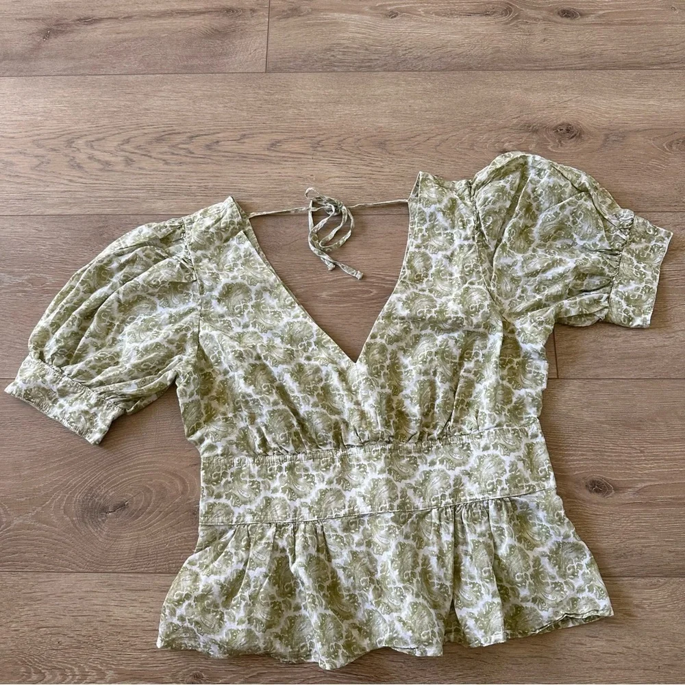 J. Crew Puff Sleeve V Neck Top Sz 4